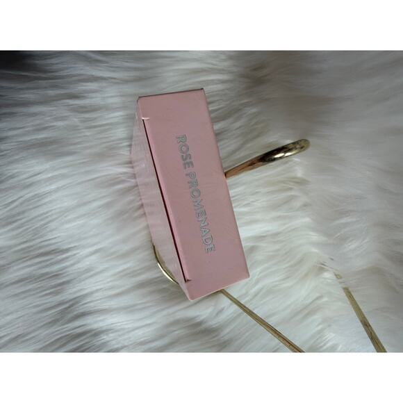 Red Aspen Nail Dashes- Rose Promenade (light pink bejeweled short, square nails) - Picture 4 of 7